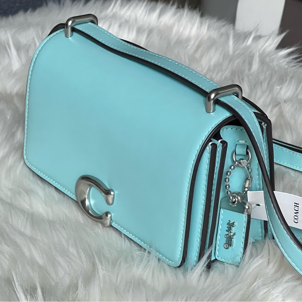 CD724 - Coach Bandit Crossbody - Picture 4 of 14